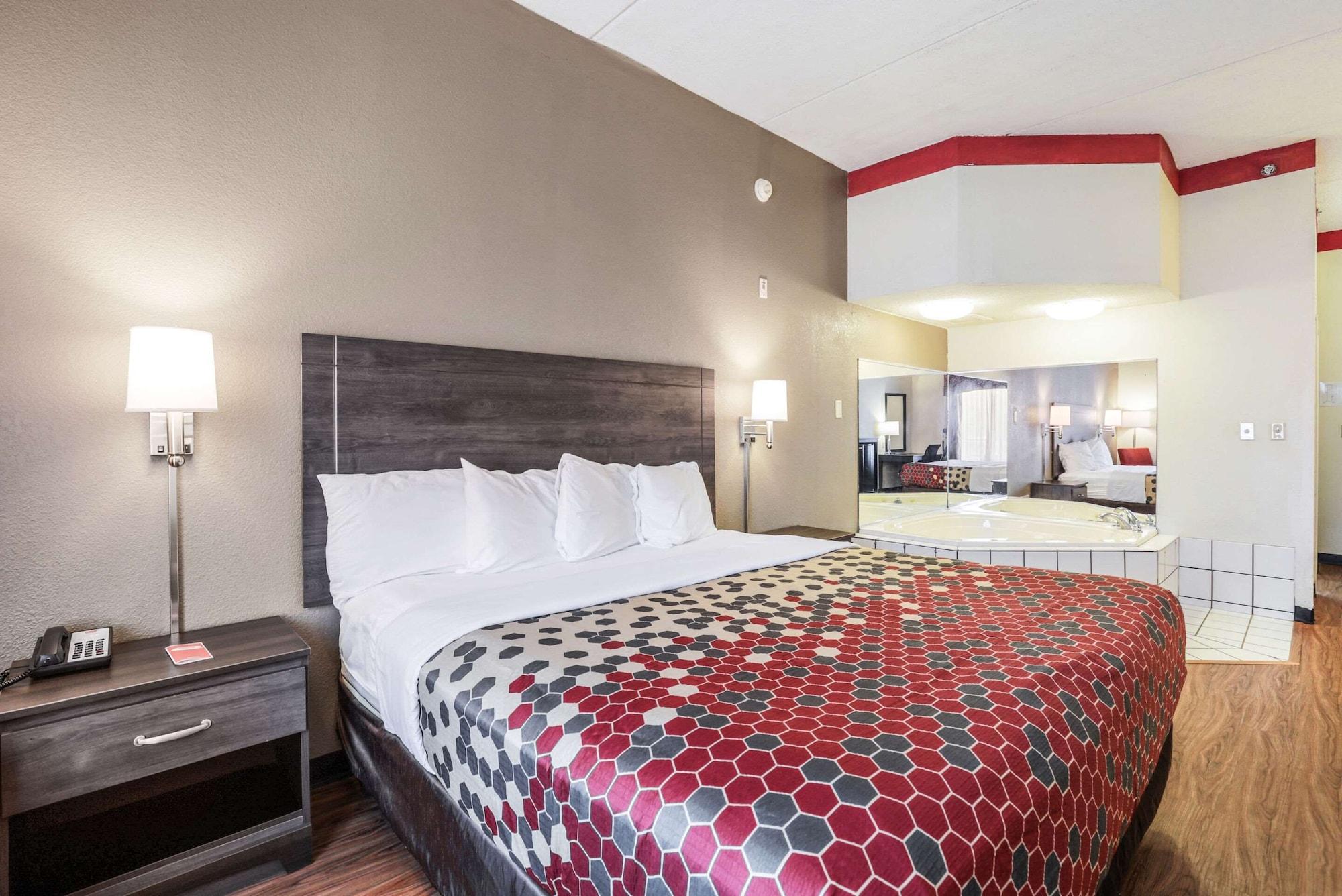 Econo Lodge Inn & Suites Маріанна Екстер'єр фото
